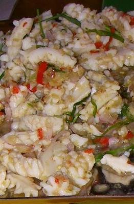 crunchy-squid-salad-close-small.JPG